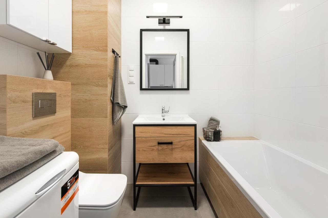 Superapart Stalowa 39 Modern Unit With Kitchen & Wifi Warsaw Luaran gambar